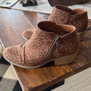 Time and Tru Brown Leopard Ankle Boots